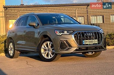 Позашляховик / Кросовер Audi Q3 2023 в Києві