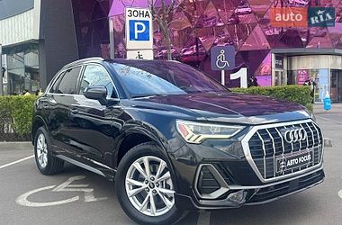 Позашляховик / Кросовер Audi Q3 2024 в Києві