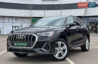 Внедорожник / Кроссовер Audi Q3 2024 в Киеве
