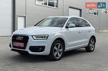 Позашляховик / Кросовер Audi Q3 2015 в Івано-Франківську