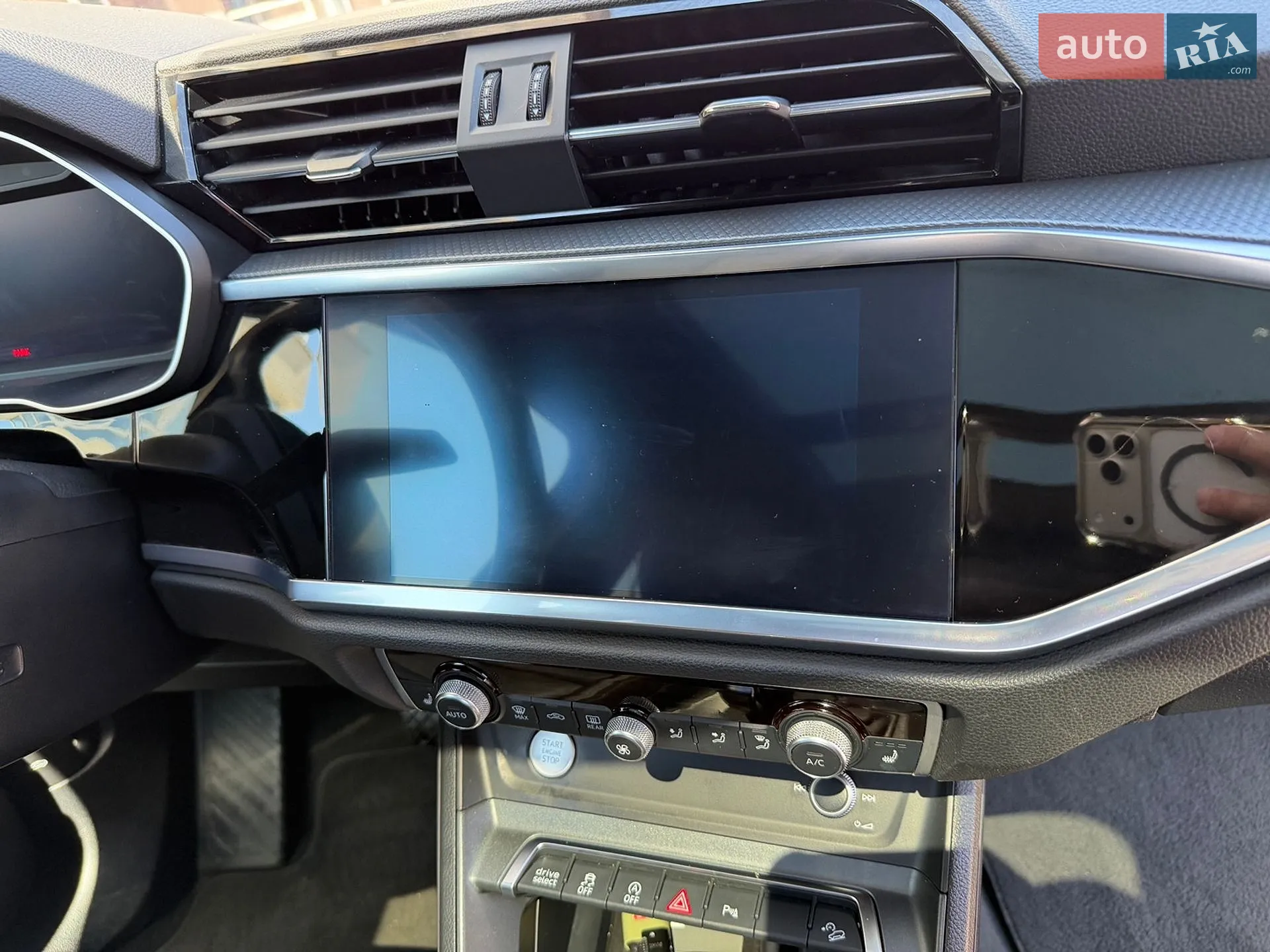 2019 Audi Q3 - мініатюра 13
