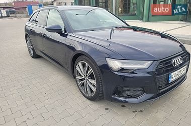 Внедорожник / Кроссовер Audi Q3 2018 в Киеве