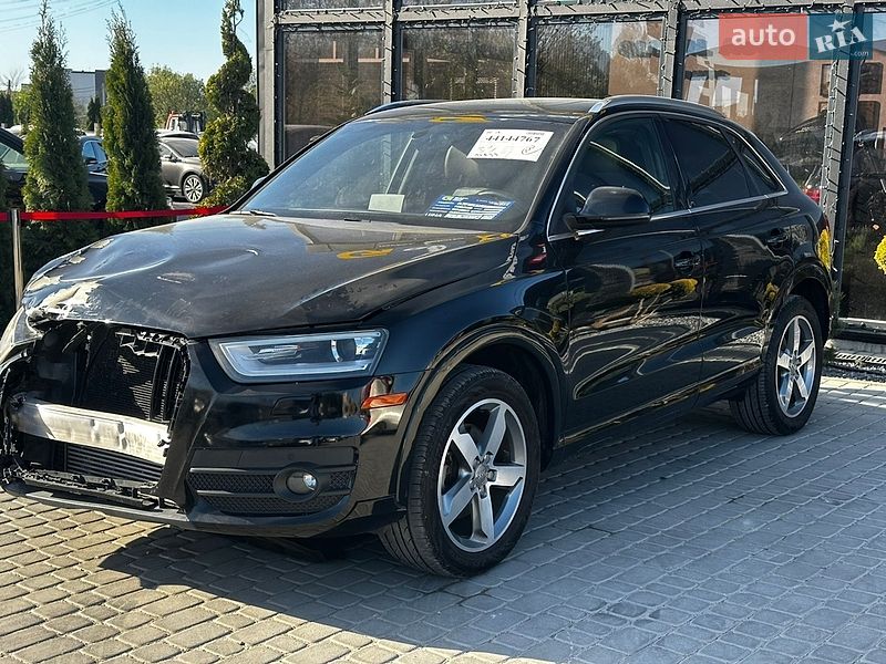 Позашляховик / Кросовер Audi Q3 2015 в Львові