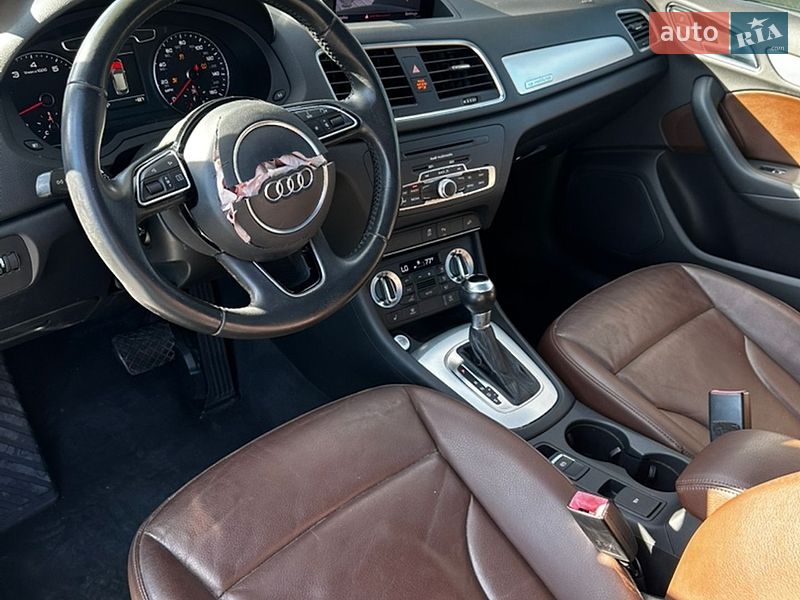 Позашляховик / Кросовер Audi Q3 2015 в Львові