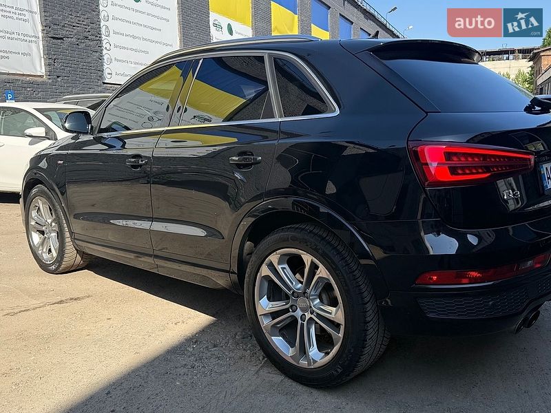 Внедорожник / Кроссовер Audi Q3 2015 в Киеве