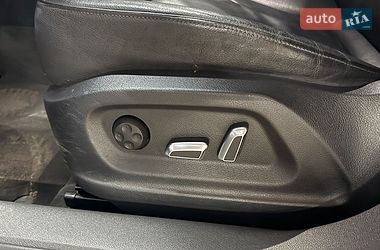 Внедорожник / Кроссовер Audi Q3 2015 в Киеве