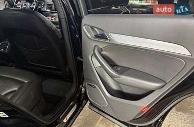 Внедорожник / Кроссовер Audi Q3 2015 в Киеве