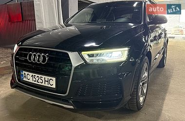 Внедорожник / Кроссовер Audi Q3 2015 в Киеве