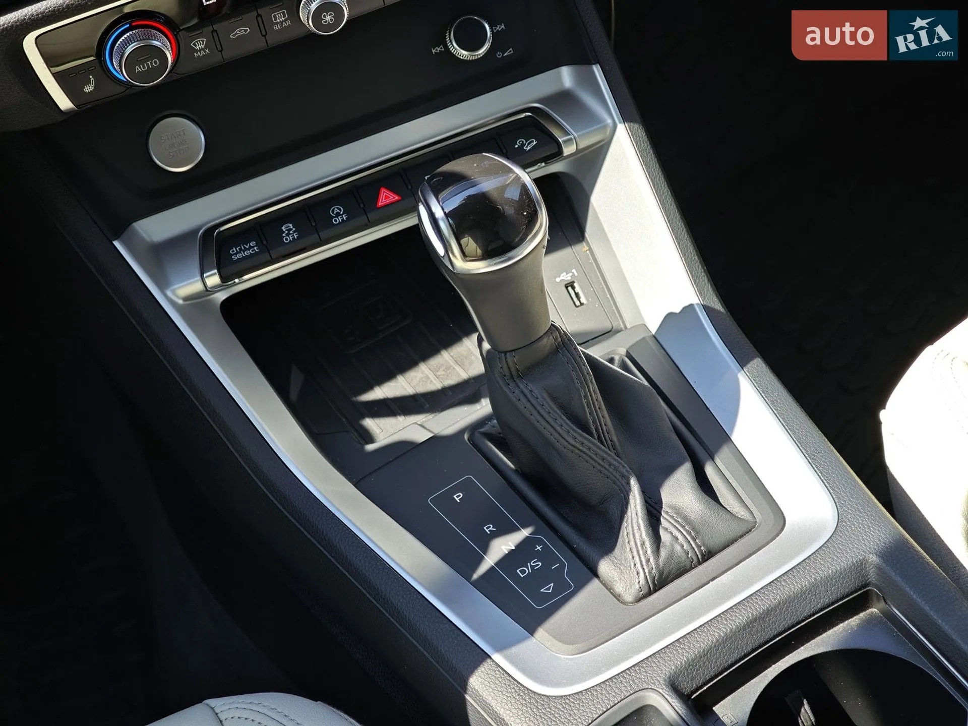 2019 Audi Q3 - мініатюра 18