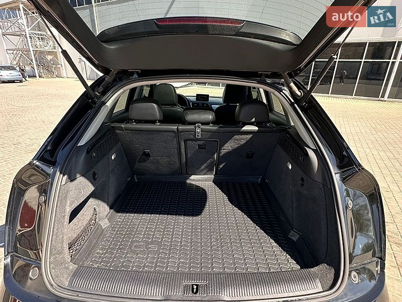 Внедорожник / Кроссовер Audi Q3 2015 в Одессе