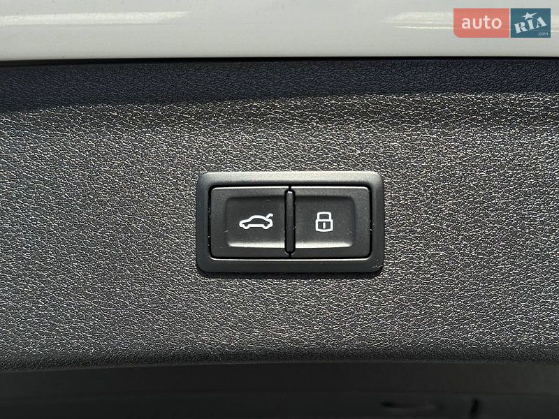 Внедорожник / Кроссовер Audi Q3 2016 в Ровно