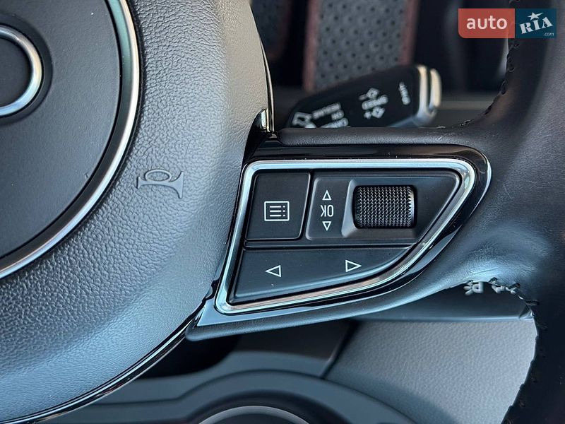Внедорожник / Кроссовер Audi Q3 2016 в Ровно