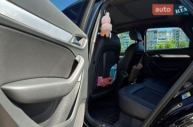 Внедорожник / Кроссовер Audi Q3 2017 в Каменском
