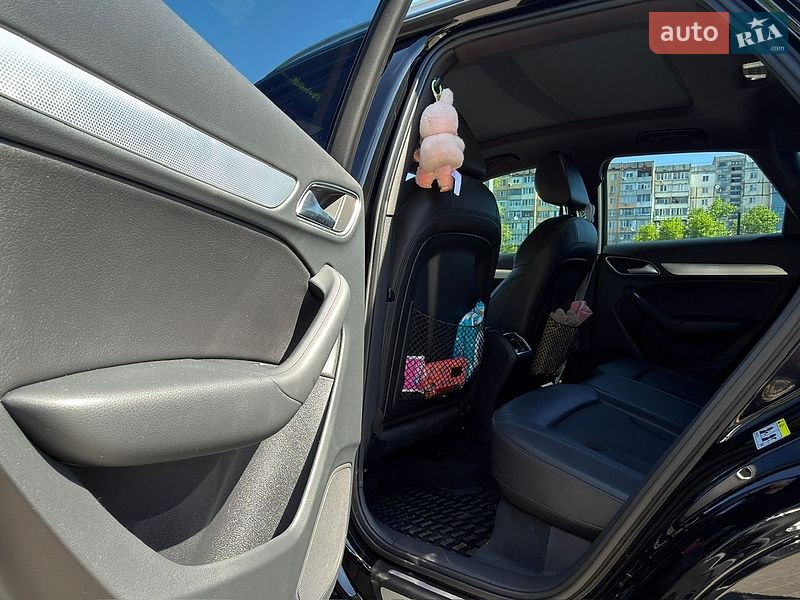 Внедорожник / Кроссовер Audi Q3 2017 в Каменском