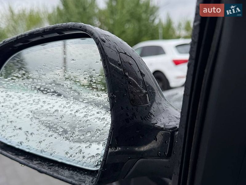 Позашляховик / Кросовер Audi Q3 2014 в Львові