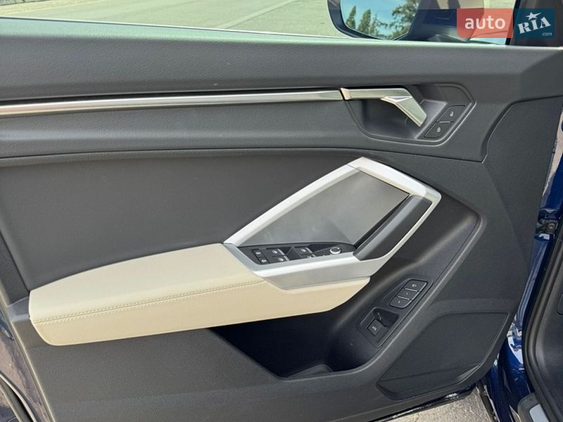 Внедорожник / Кроссовер Audi Q3 2024 в Белой Церкви
