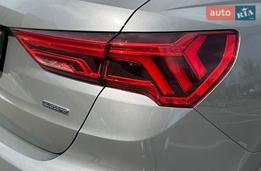 Внедорожник / Кроссовер Audi Q3 2020 в Киеве