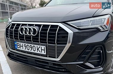 Внедорожник / Кроссовер Audi Q3 2019 в Одессе