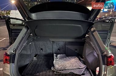 Внедорожник / Кроссовер Audi Q3 2020 в Киеве