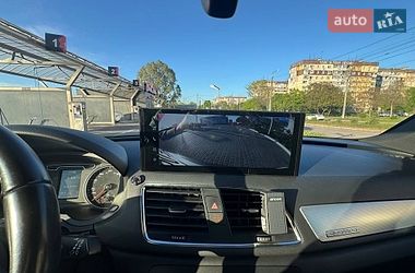 Внедорожник / Кроссовер Audi Q3 2015 в Днепре