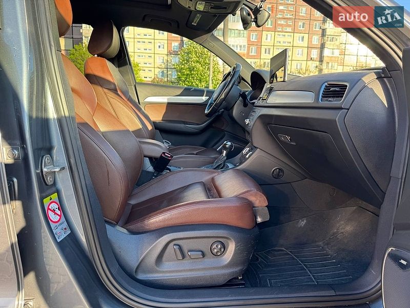 Внедорожник / Кроссовер Audi Q3 2015 в Днепре