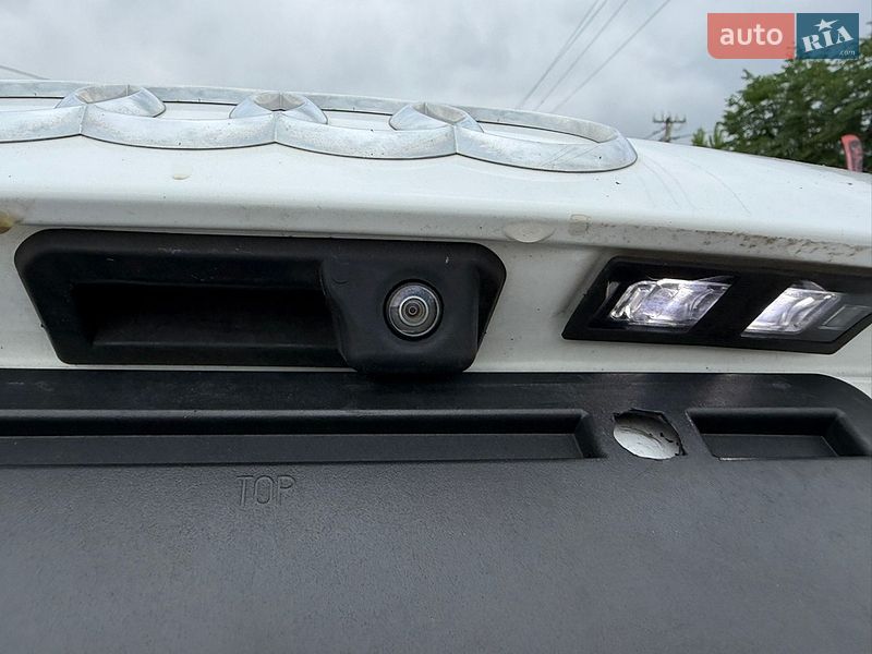 Внедорожник / Кроссовер Audi Q3 2020 в Стрые