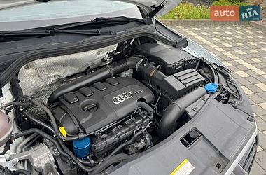 Внедорожник / Кроссовер Audi Q3 2017 в Стрые