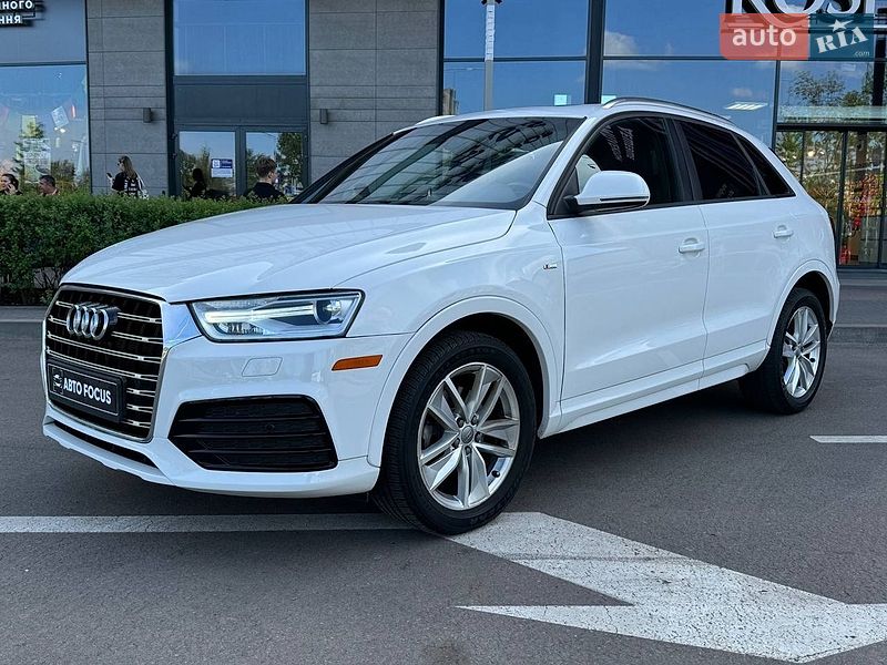 Внедорожник / Кроссовер Audi Q3 2017 в Киеве