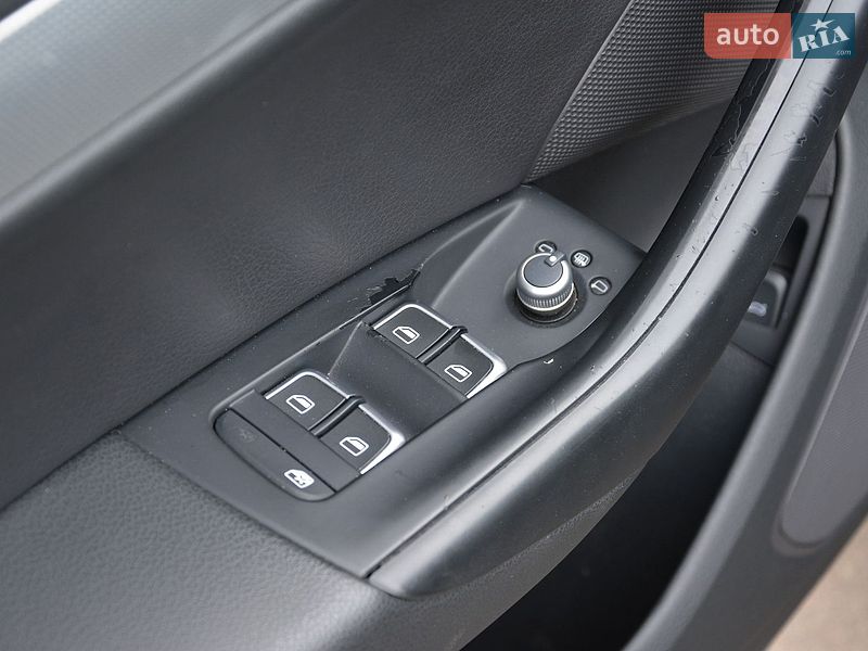 Позашляховик / Кросовер Audi Q3 2016 в Києві