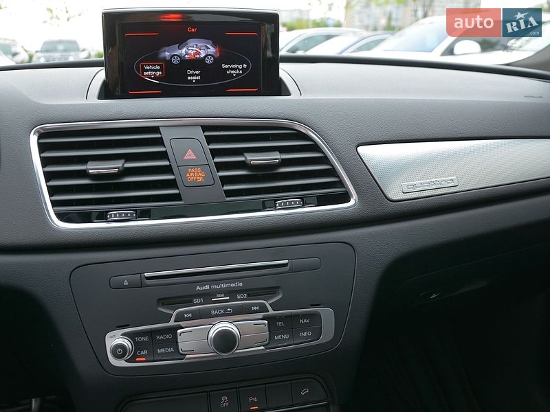 Позашляховик / Кросовер Audi Q3 2016 в Києві