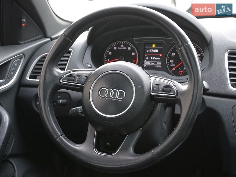 Позашляховик / Кросовер Audi Q3 2016 в Києві