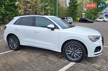Внедорожник / Кроссовер Audi Q3 2022 в Киеве
