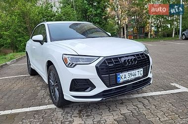 Внедорожник / Кроссовер Audi Q3 2022 в Киеве
