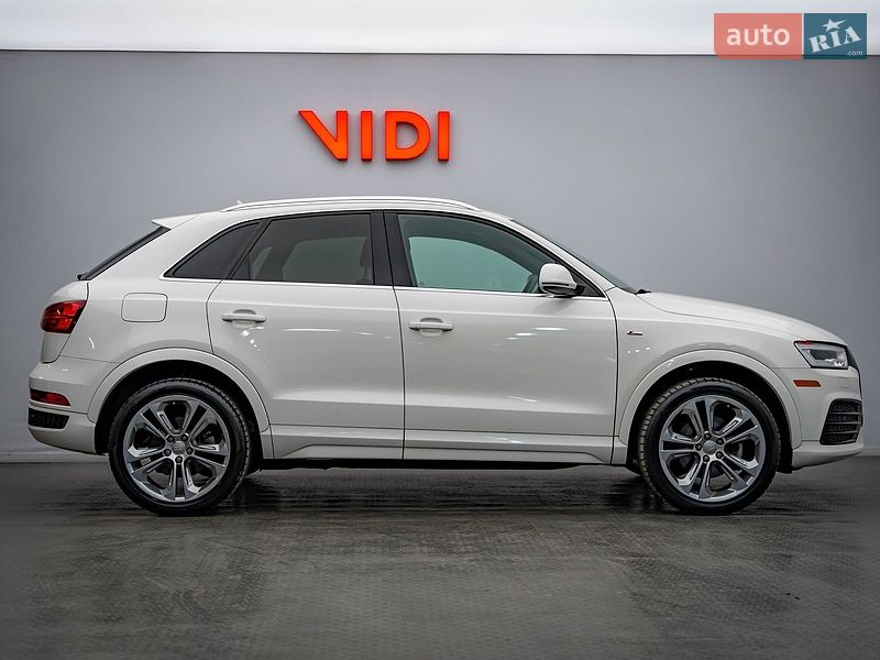 Внедорожник / Кроссовер Audi Q3 2016 в Киеве