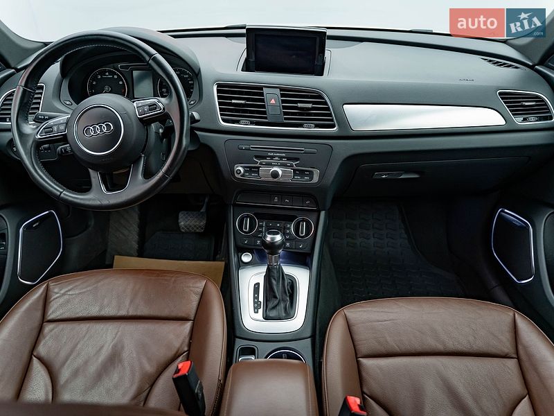 Внедорожник / Кроссовер Audi Q3 2016 в Киеве