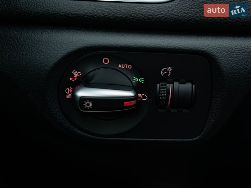 Внедорожник / Кроссовер Audi Q3 2016 в Киеве