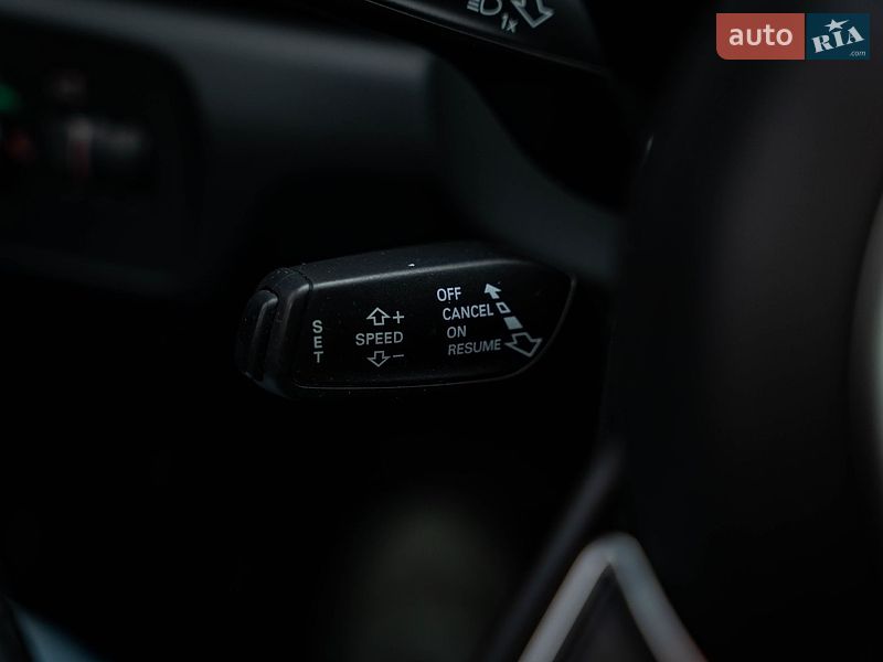 Внедорожник / Кроссовер Audi Q3 2016 в Киеве