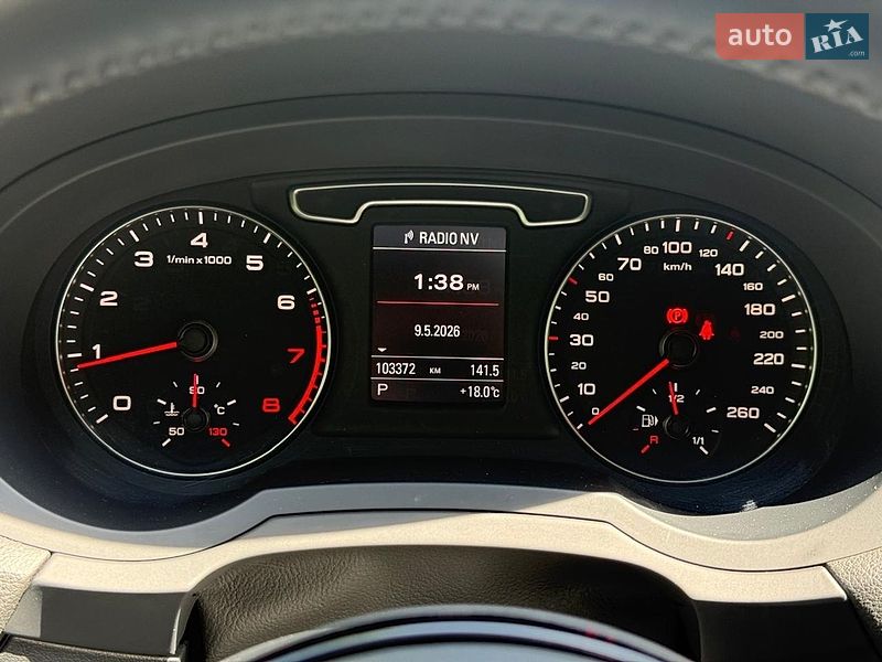 Внедорожник / Кроссовер Audi Q3 2011 в Киеве