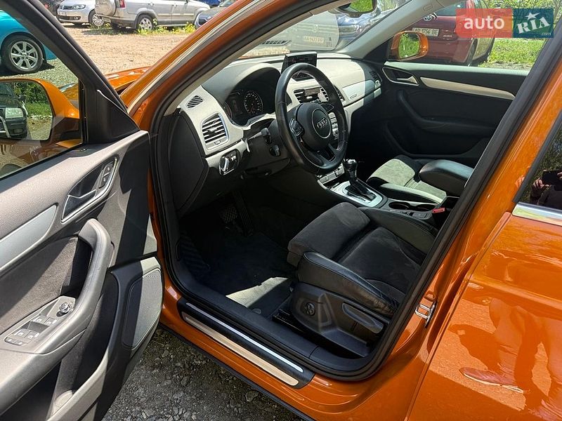 Внедорожник / Кроссовер Audi Q3 2011 в Киеве