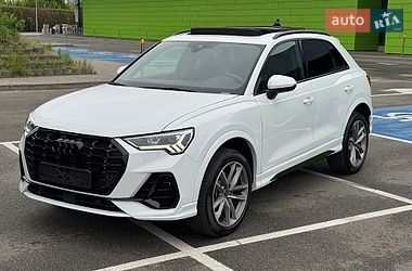 Внедорожник / Кроссовер Audi Q3 2023 в Киеве