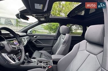 Внедорожник / Кроссовер Audi Q3 2023 в Киеве
