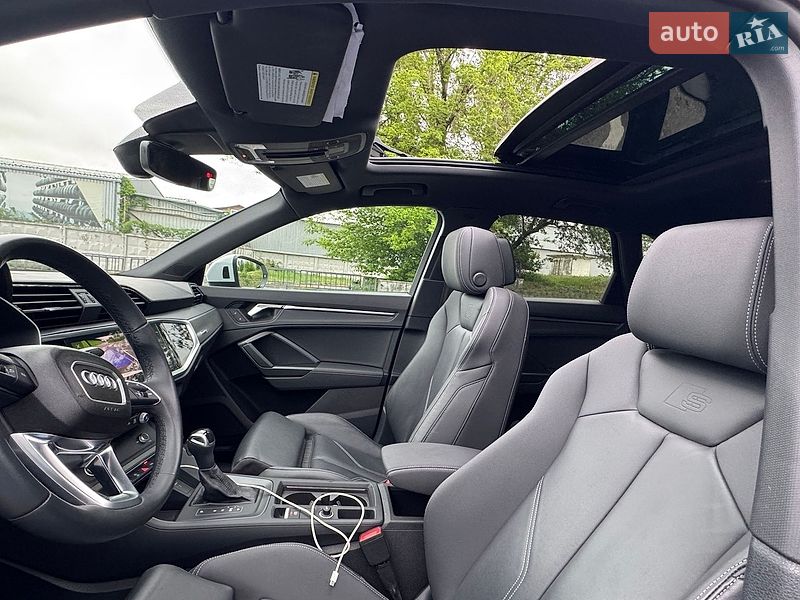 Внедорожник / Кроссовер Audi Q3 2023 в Киеве