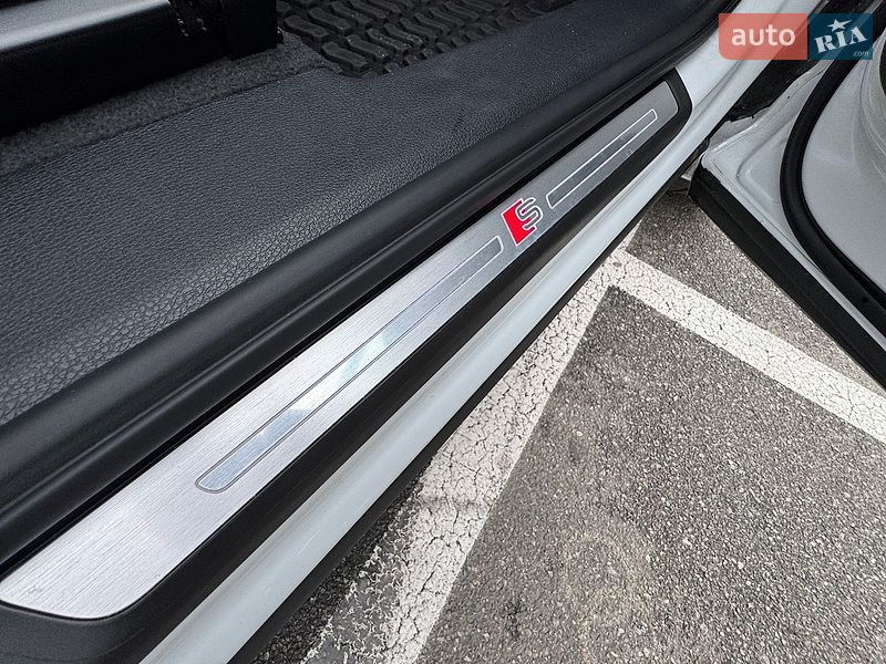 Внедорожник / Кроссовер Audi Q3 2023 в Киеве