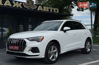 Позашляховик / Кросовер Audi Q3 2020 в Івано-Франківську
