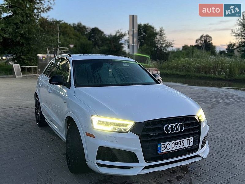 Позашляховик / Кросовер Audi Q3 2017 в Львові