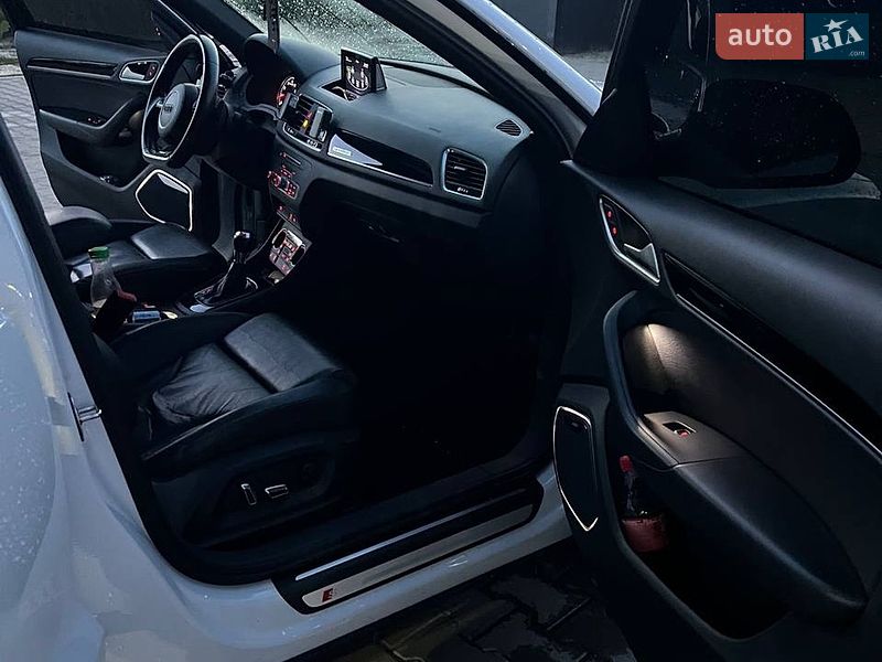 Позашляховик / Кросовер Audi Q3 2017 в Львові