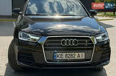 Внедорожник / Кроссовер Audi Q3 2017 в Каменском