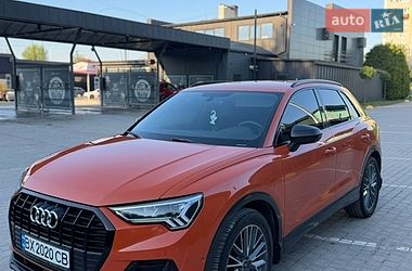 Внедорожник / Кроссовер Audi Q3 2020 в Каменец-Подольском