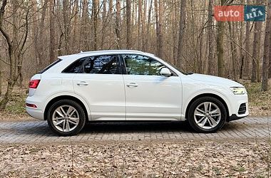 Позашляховик / Кросовер Audi Q3 2016 в Житомирі
