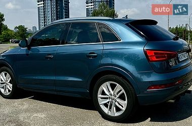 Позашляховик / Кросовер Audi Q3 2015 в Києві